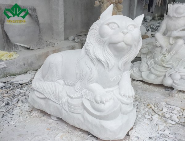 Tượng mèo bằng đá